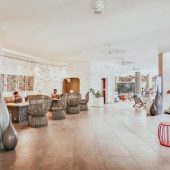 La_Pirogue_Lobby_1-720x459-f6b0b85e-bca8-46c2-8505-30ce6ec8edcb